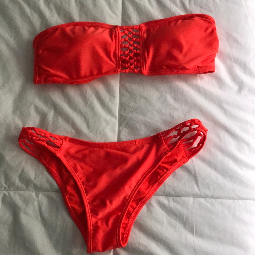 Bathing suit